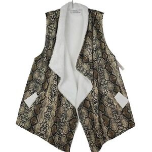 Giddy Up Glamour ~Woman One Size~ Animal Print Vest Boho NWT.